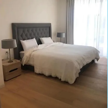 Apartment Extra Large Luxury Property With Spa, 3 Min To Marbella City Center Malaga