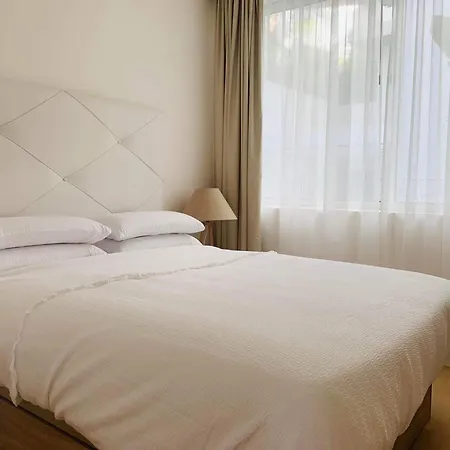 Apartment Extra Large Luxury Property With Spa, 3 Min To Marbella City Center Malaga