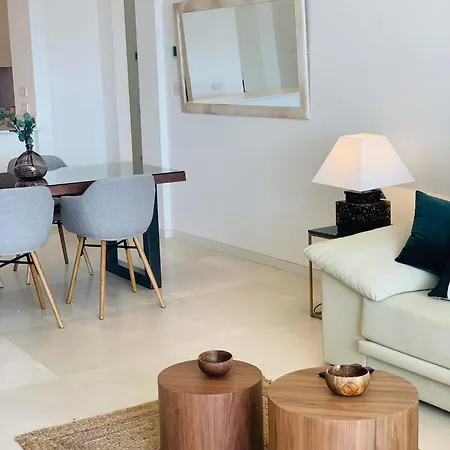 Apartment Extra Large Luxury Property With Spa, 3 Min To Marbella City Center Malaga