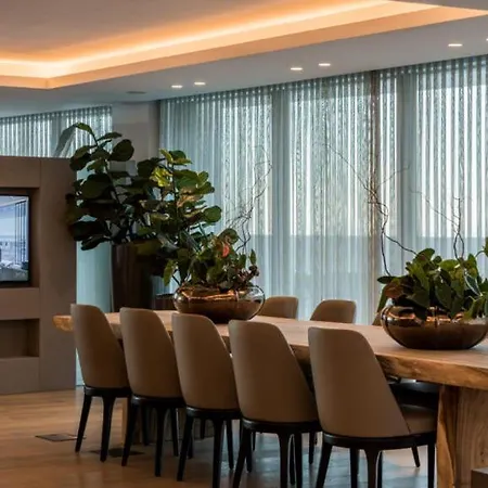 Apartment Extra Large Luxury Property With Spa, 3 Min To Marbella City Center Malaga