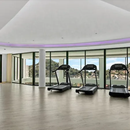 Apartment Extra Large Luxury Property With Spa, 3 Min To Marbella City Center